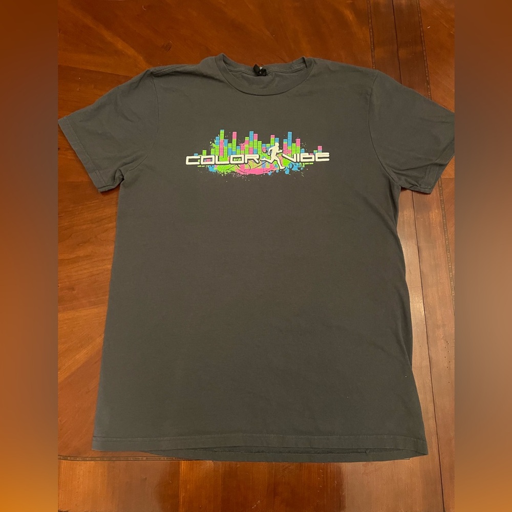 Color Vibe Dark Grey Graphic T-shirt size L